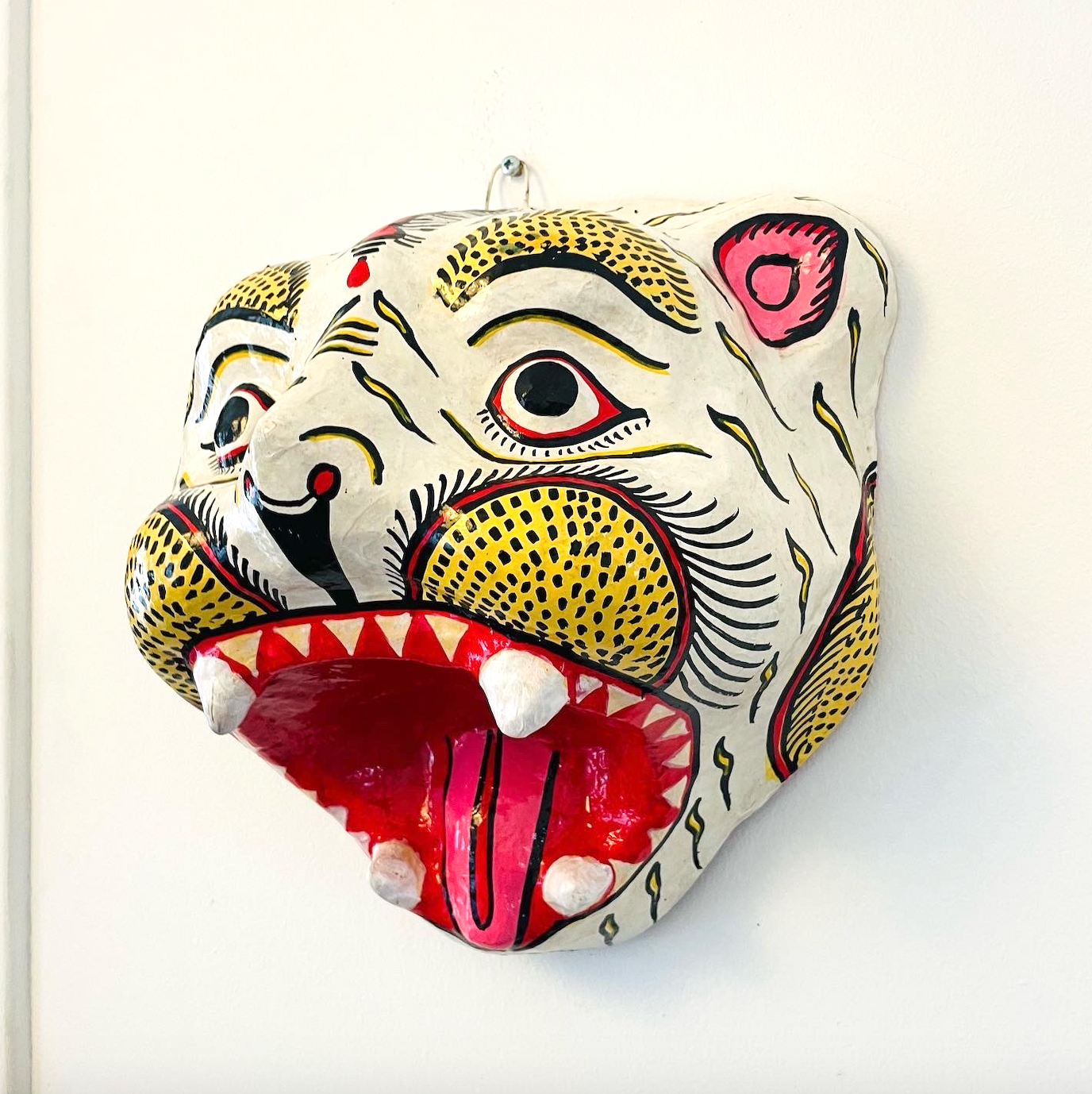 Original Bengal tiger mask from India | White